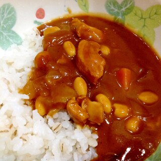 チリコンカン風カレー～水煮大豆・トマト缶の使い切り